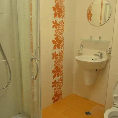 семеен звезда Hotel Sudievo