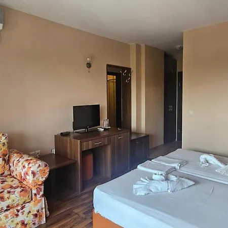 семеен звезда Hotel