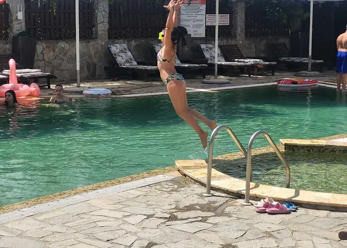 семеен звезда Hotel Sudievo