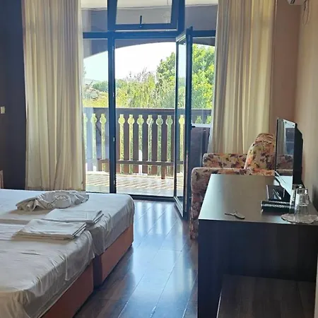 Otel семеен звезда 3*