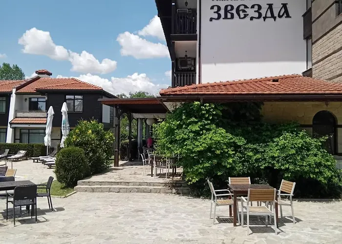 семеен звезда Hotel 3*